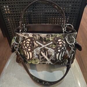 BHW Western-style camouflage concealed carry handbag